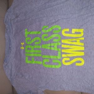 Under Armor t-shirt